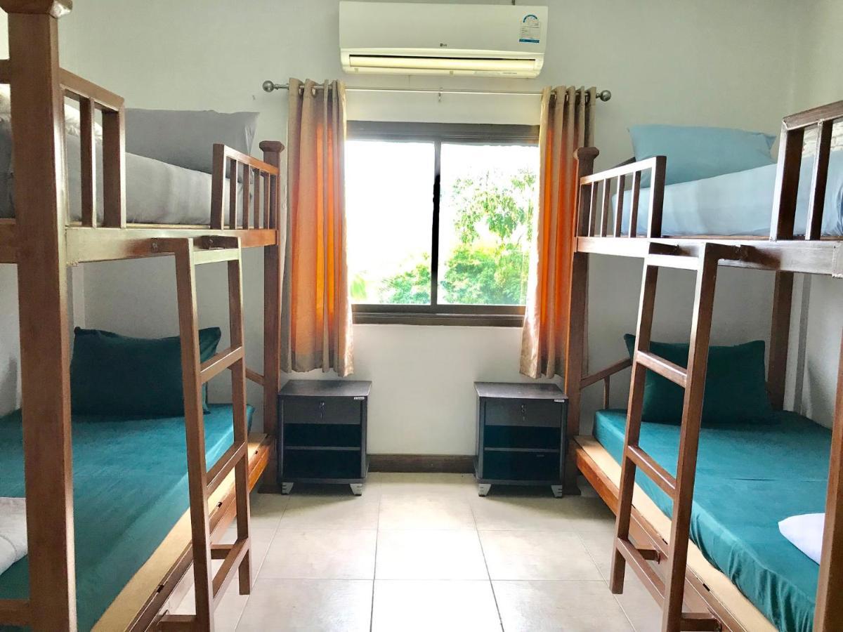 Hostel Hiranyika Cafe & Bed Koh Samui Zewnętrze zdjęcie